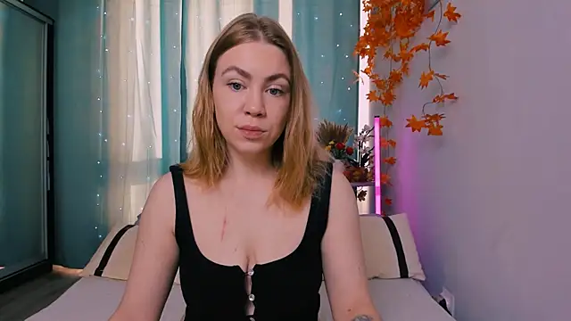 InsatiableFoxX online show from 09.29.25