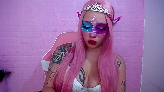 Snapshot of Dominic_Queen chatting on 10.02.25 Dominic Queen online show from 10.02.25