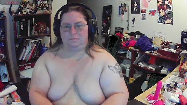 Snapshot of ShibariTurtleDuck chatting on 06.04.26 ShibariTurtleDuck online show from 06.04.26