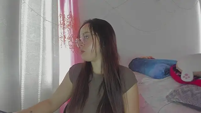 Snapshot of HARLEYNAPIER chatting on 05.31.26 HARLEYNAPIER online show from 05.31.26