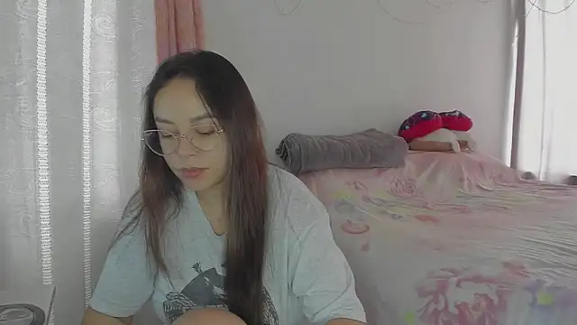 Snapshot of HARLEYNAPIER chatting on 07.14.26 HARLEYNAPIER online show from 07.14.26
