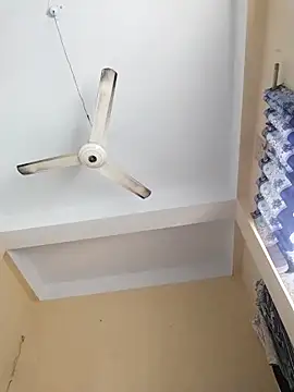 Lina-Rose online show from 02.27.25