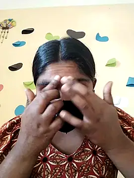 Lina-Rose online show from 03.05.25