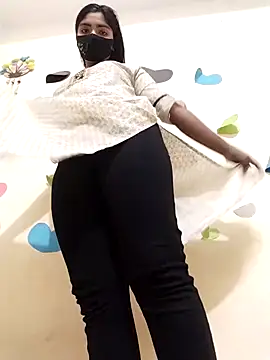 Lina-Rose online show from 03.20.25