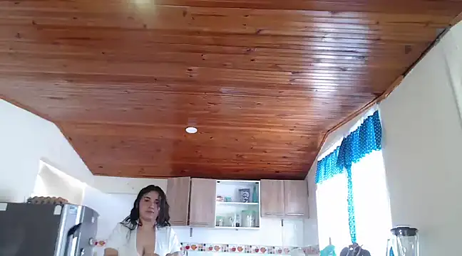 Snapshot of Cuty_sexy_hot chatting on 03.14.25 Cuty sexy hot online show from 03.14.25
