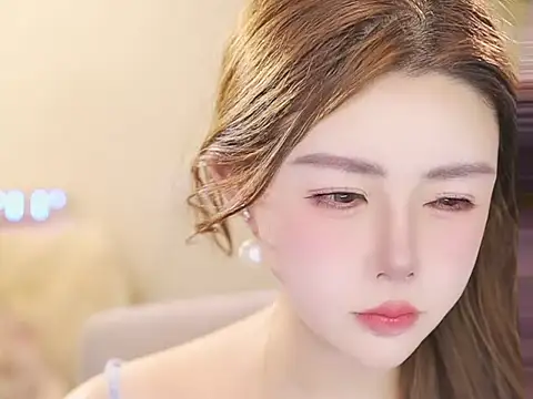Qiaoqiao  online show from 07.10.26