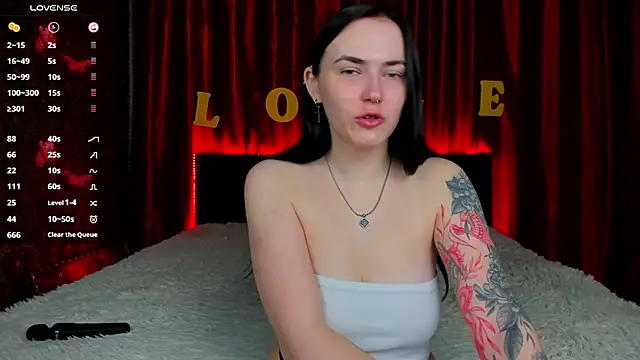 Witch Lady online show from 02.28.26