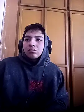 LoganFinds online show from 10.28.25