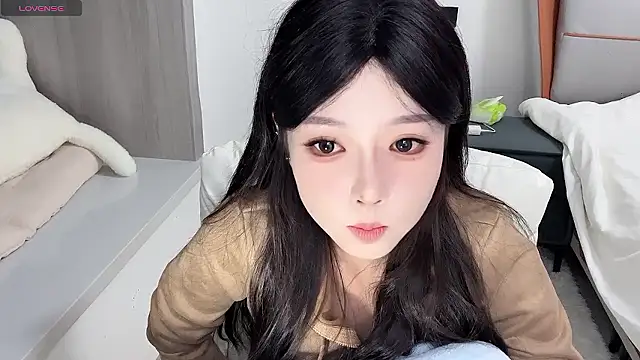 Q-ing online show from 12.02.24