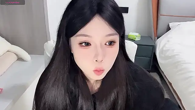 Q-ing online show from 12.08.24