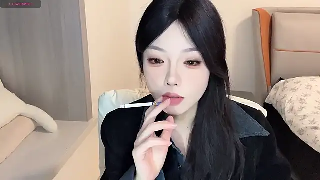 Q-ing online show from 12.13.24