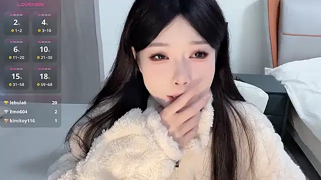 Q-ing online show from 01.10.25