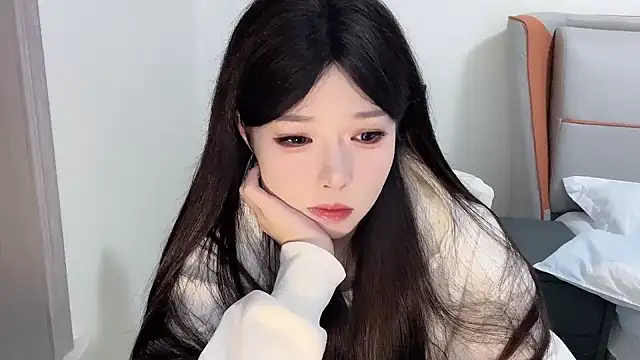 Q-ing online show from 01.21.25