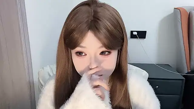 Q-ing online show from 02.25.25