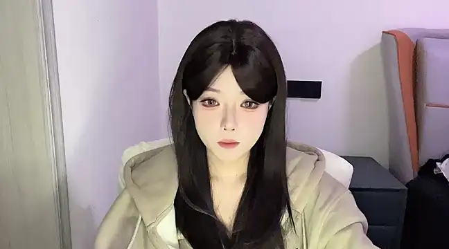 Q-ing online show from 03.08.25