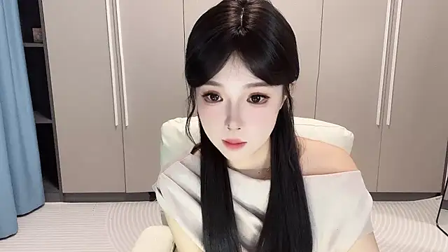 Q-ing online show from 09.09.25