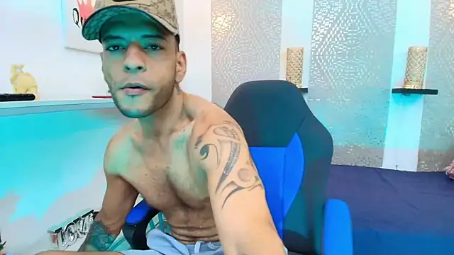 Snapshot of Andrey_u92 chatting on 02.09.25 Andrey u92 online show from 02.09.25