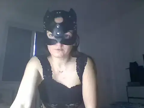 Snapshot of MaxWellas6 chatting on 12.18.25 MaxWellas6 online show from 12.18.25