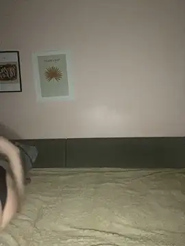 Snapshot of EdnaBradley chatting on 12.21.25 EdnaBradley online show from 12.21.25