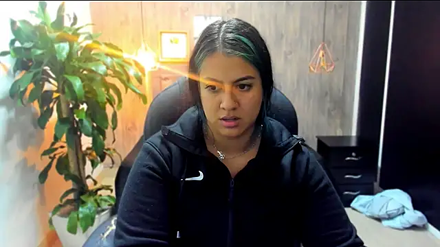 Xisu  online show from 02.19.25