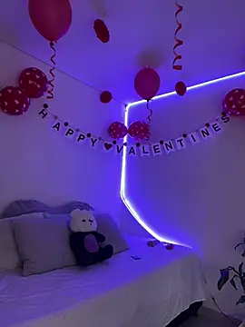 Snapshot of AmmyCollinsW chatting on 02.15.26 AmmyCollinsW online show from 02.15.26