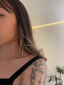 Snapshot of AmmyCollinsW chatting on 03.19.26 AmmyCollinsW online show from 03.19.26