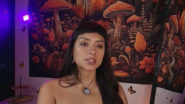 Snapshot of 6Briela9_ chatting on 04.11.26 6Briela9 online show from 04.11.26