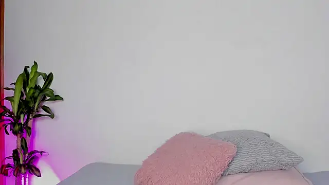 Snapshot of _NATAHSA_ chatting on 01.13.25 NATAHSA online show from 01.13.25