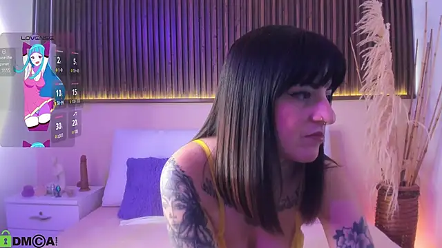 Snapshot of Liz_grey_ chatting on 03.20.26 Liz grey online show from 03.20.26