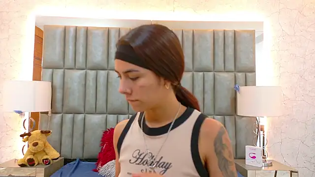 NicoleEsposito online show from 01.13.26