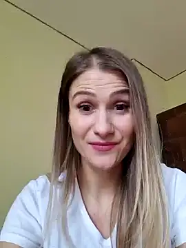 Snapshot of NattyReturn chatting on 12.20.24 NattyReturn online show from 12.20.24