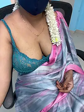Snapshot of sajeetha chatting on 06.02.26 sajeetha online show from 06.02.26