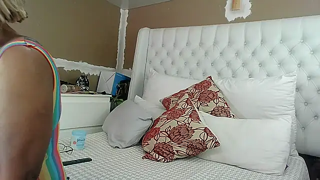 Carocurvy online show from 09.22.25