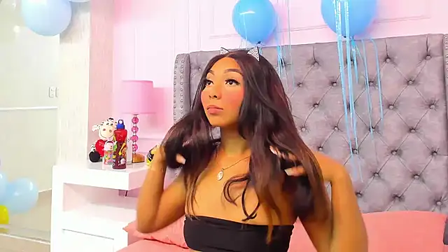 HaileeRoberts online show from 09.30.25