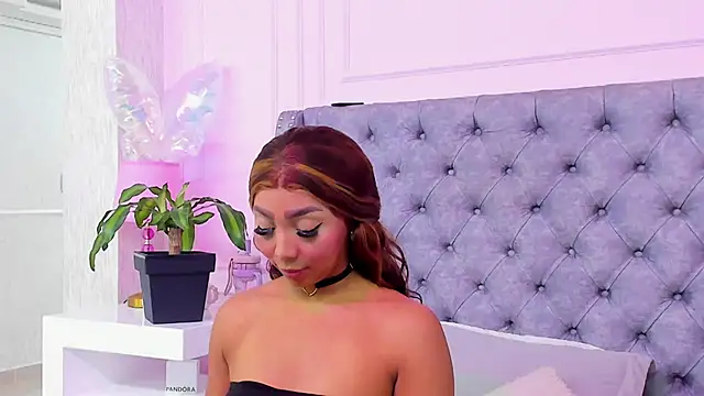 HaileeRoberts online show from 06.16.26