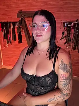 Snapshot of yey_bdsm chatting on 04.05.26 yey bdsm online show from 04.05.26