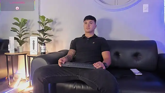 Cristopher strong online show from 04.29.26