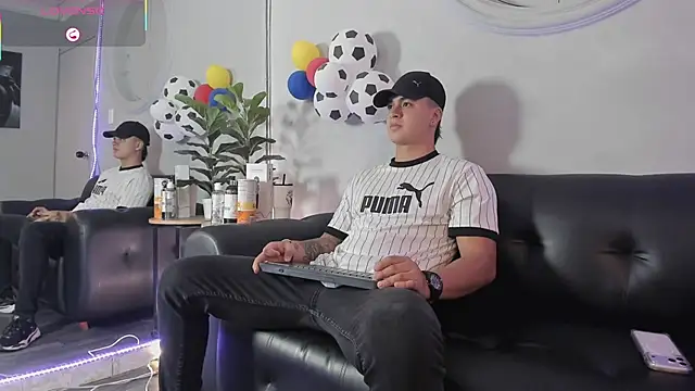 Cristopher strong online show from 06.26.26