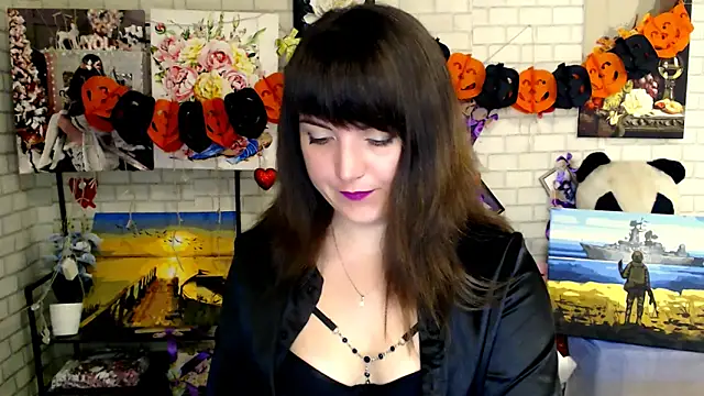 Darina M  online show from 10.31.25