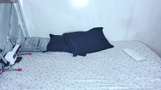 sean-pierre online show from 04.10.26