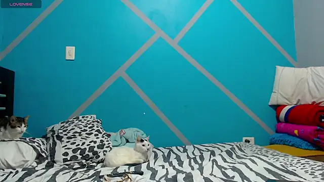 Snapshot of Nanna_and_Balder chatting on 12.17.25 Nanna and Balder online show from 12.17.25