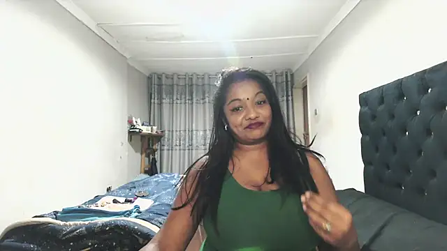 Indianmayaxoxo online show from 06.06.26