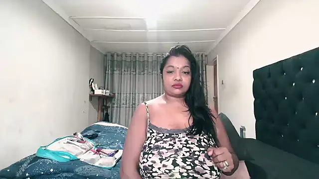 Indianmayaxoxo online show from 06.17.26