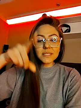 Snapshot of Ich_Bin_Julia chatting on 12.02.25 Ich Bin Julia online show from 12.02.25