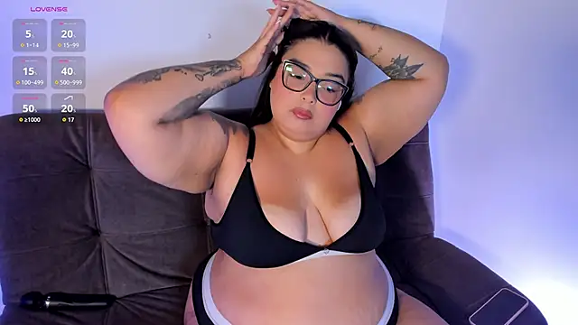Apriilpeach  online show from 04.28.26
