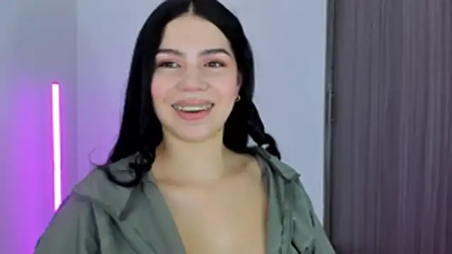 Snapshot of Natasha_su_ chatting on 10.26.25 Natasha su online show from 10.26.25