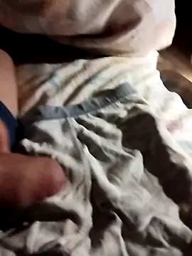 Snapshot of Grig1982 chatting on 10.28.25 Grig1982 online show from 10.28.25