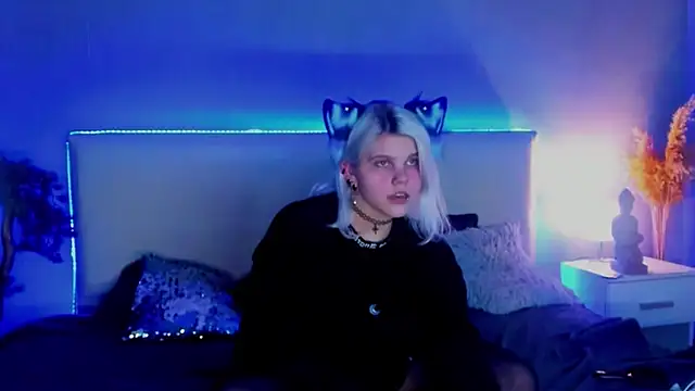 JoannLowe online show from 03.20.25