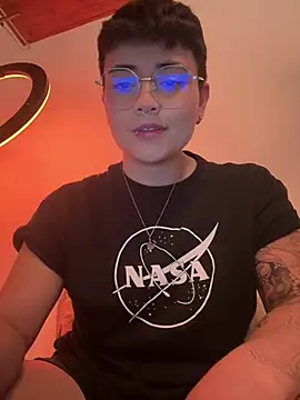 Ashley Chriss online show from 01.03.25