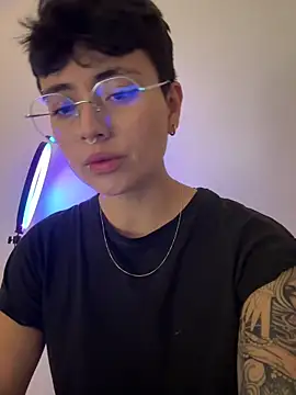 Ashley Chriss online show from 03.09.25